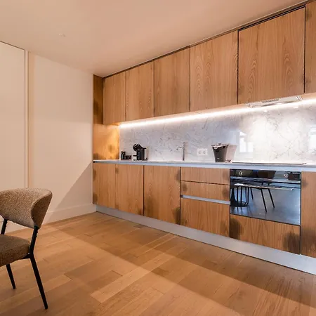 Palacio Ficalho Townhouse 3 By Lovelystay Апартаменти Лісабон